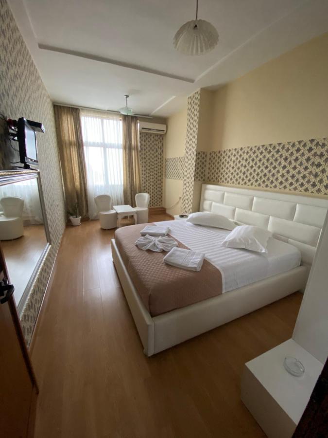 Hotel Arberia Tirana Exterior photo