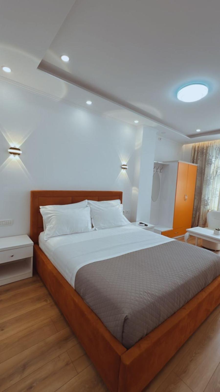 Hotel Arberia Tirana Exterior photo