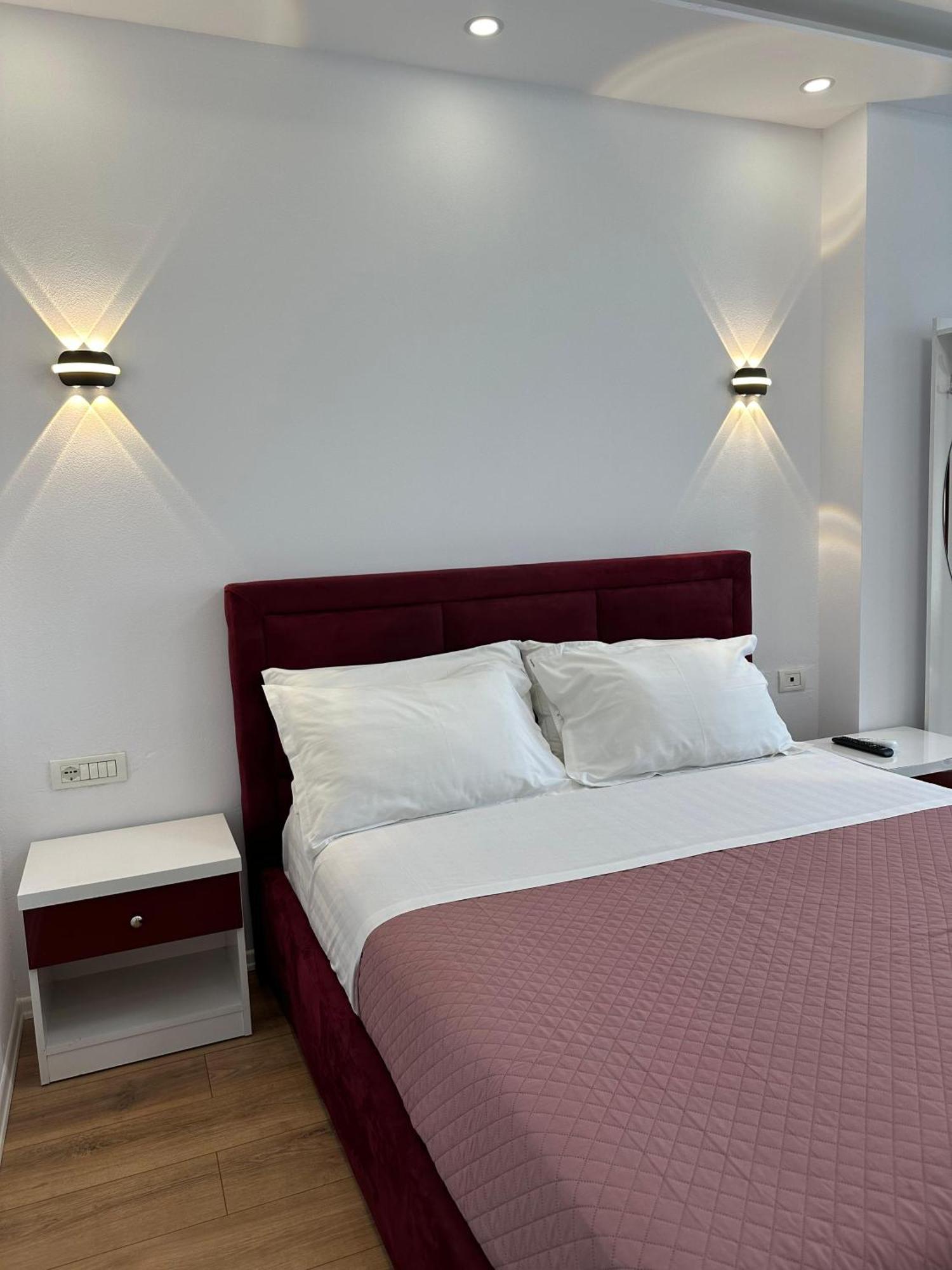 Hotel Arberia Tirana Exterior photo