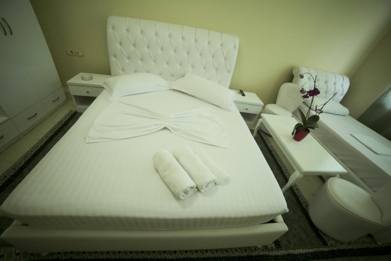 Hotel Arberia Tirana Exterior photo