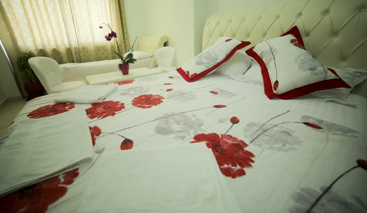 Hotel Arberia Tirana Exterior photo