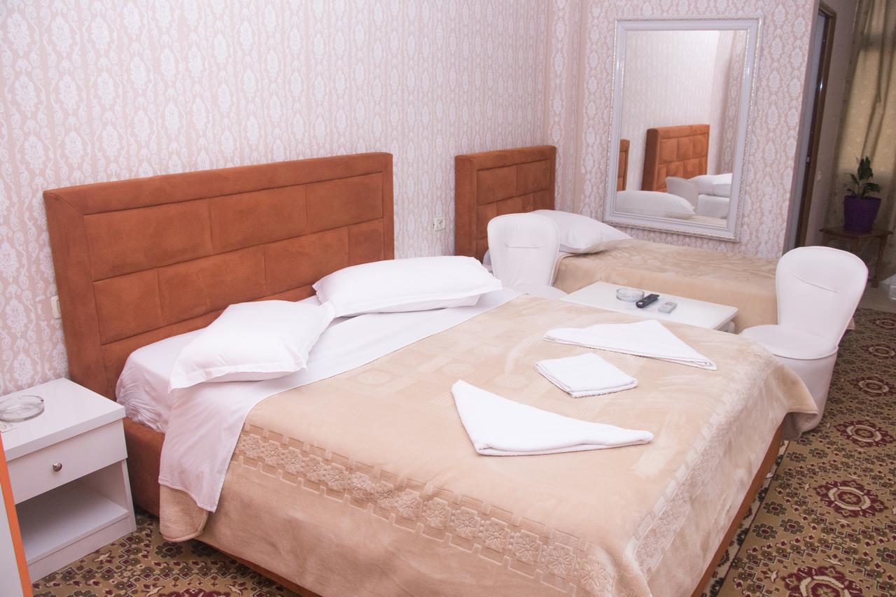 Hotel Arberia Tirana Exterior photo